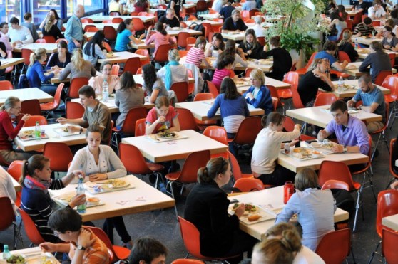 uni-universitaet-freiburg-mensa-kantine